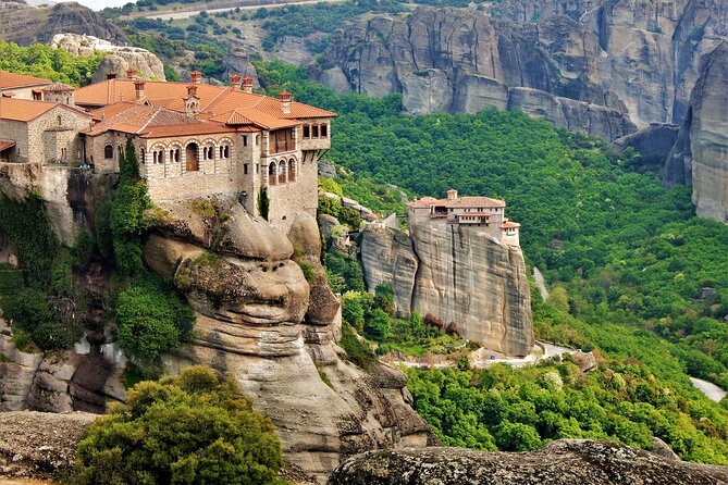 METEORA - 2 Days from Athens Everyday with 2 Guided tours & Hotel - Day two: choose the panoramic route or the hike