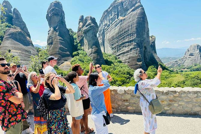 Meteora Monasteries & Caves DayTrip from Athens with Greek Lunch - Hermit caves and Meteora’s quieter beginnings