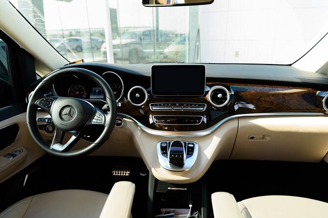 Piraeus Port Private Transfer to Athens Airport with Meet & Greet - From cruise gangway to airport drop-off