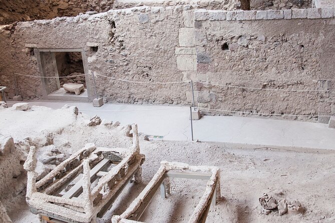 Private Tour: Santorini Highlights with Akrotiri - Megalochori: a slower village walk
