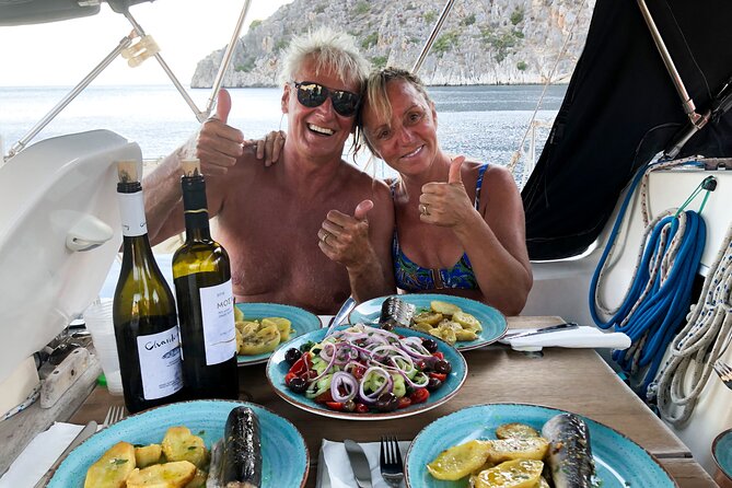 Sailing Cruise in Nafplio | with Local Treats - Swim stops and time on the water