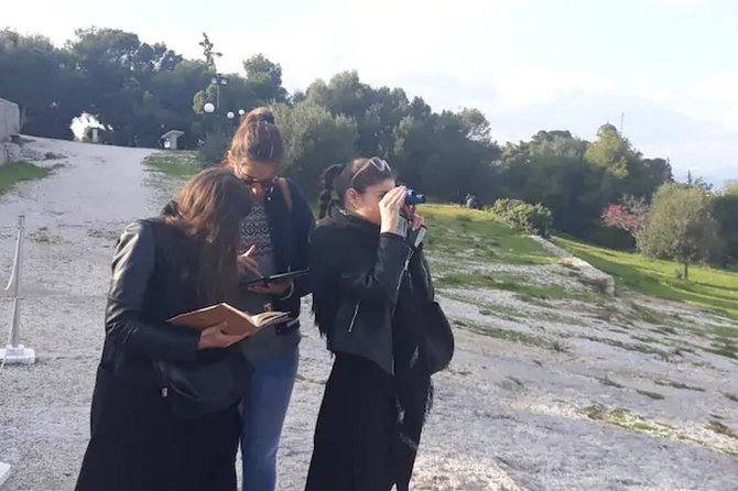 The Acropolis Treasure Hunt: Licensed Guide + Interactive Puzzles - Walking 2.5 km through the Acropolis district