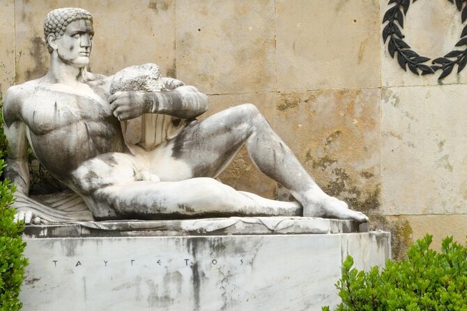 Thermopylae and Delphi Private Full-Day Tour from Athens - Arachova and the return to Athens