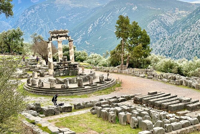Thermopylae The battle of the 300 Spartans & Delphi Day Tour - The hot springs: a stop to approach with modest expectations