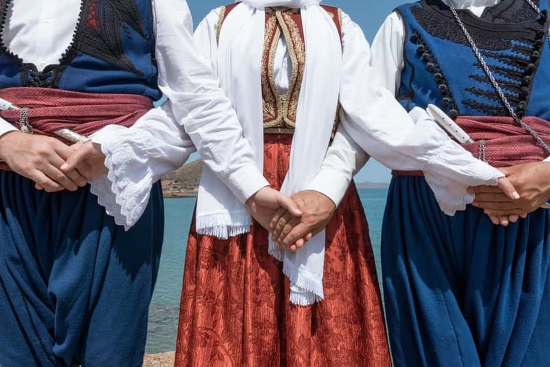 Traditional Greek Show in Plaka with Dinner - Dinner at a traditional taverna