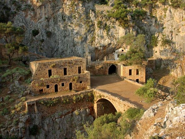 Traditional Villages Full day Tour in Santorini - The useful details at a glance
