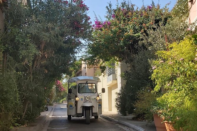 TukTuk Athens Private Evening / Afternoon Complete Tour - City Center & Old Town - Syntagma Square sets the scene