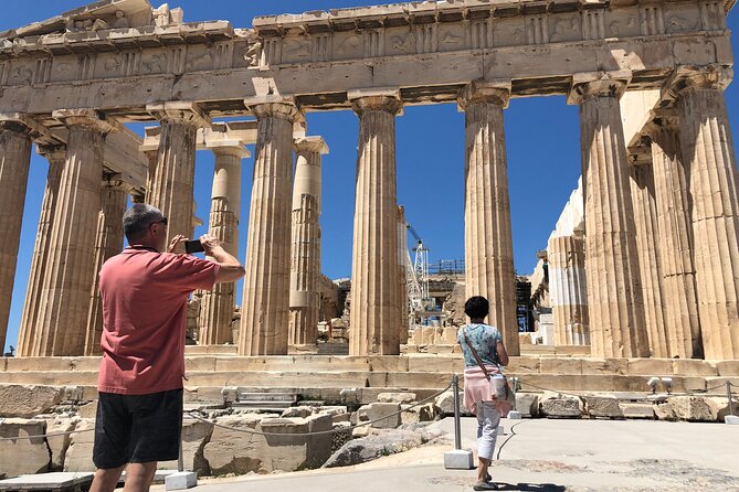 Visit of the Acropolis with an official guide in Spanish - What the $44.03 price covers