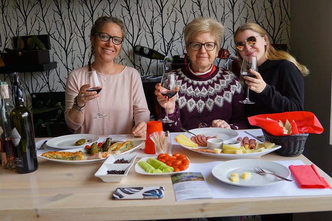 Wine Roads Private Day Tour: Corinth - Ancient Nemea & Wine Tasting - Ancient Corinth at the Foot of Acrocorinth