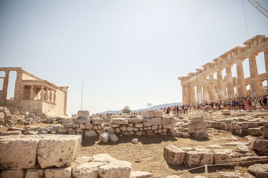 Zeus Temple Acropolis & Acropolis Museum Private Guided Tour - Seeing the Temple of Zeus up close